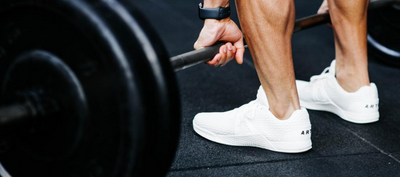 Shoes and strength sports, does it matter?